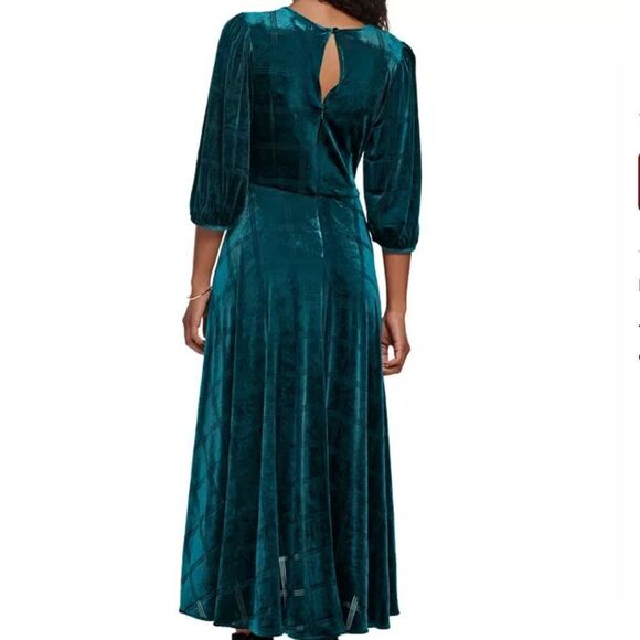 NWT  Calvin Klein Puff-Sleeve Velvet Dress - Picture 2 of 7